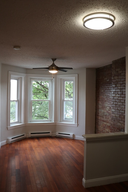 320 Warren St # 2 Property Photo 4