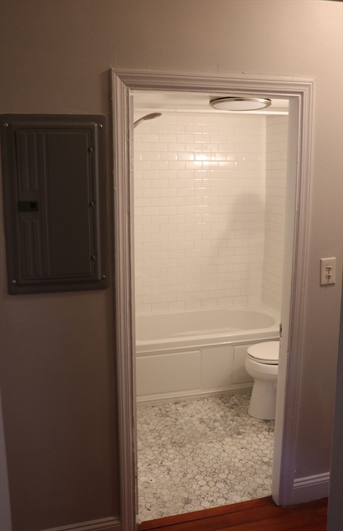 320 Warren St # 2 Property Photo 12