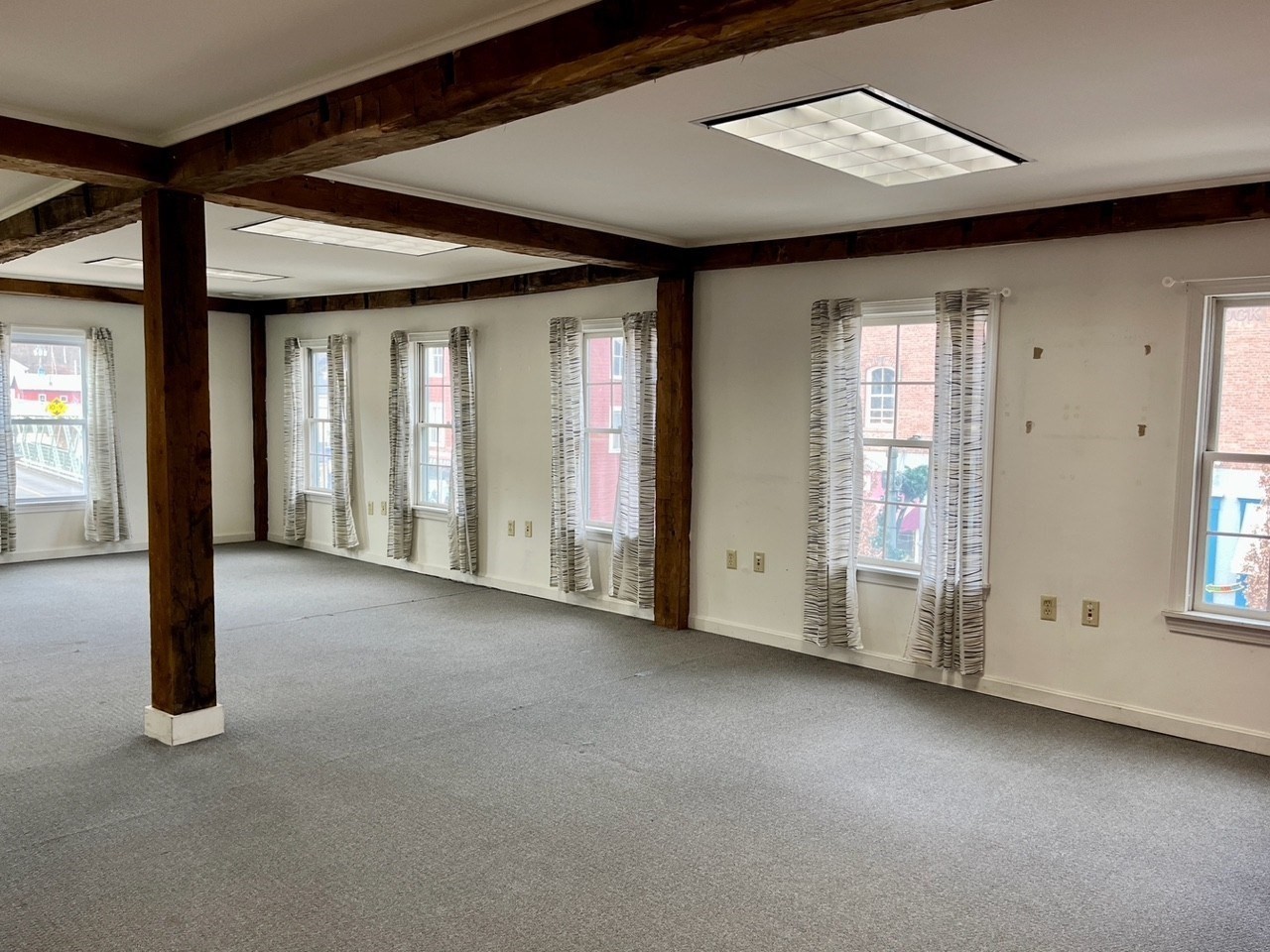 31 Bridge St Property Photo 1