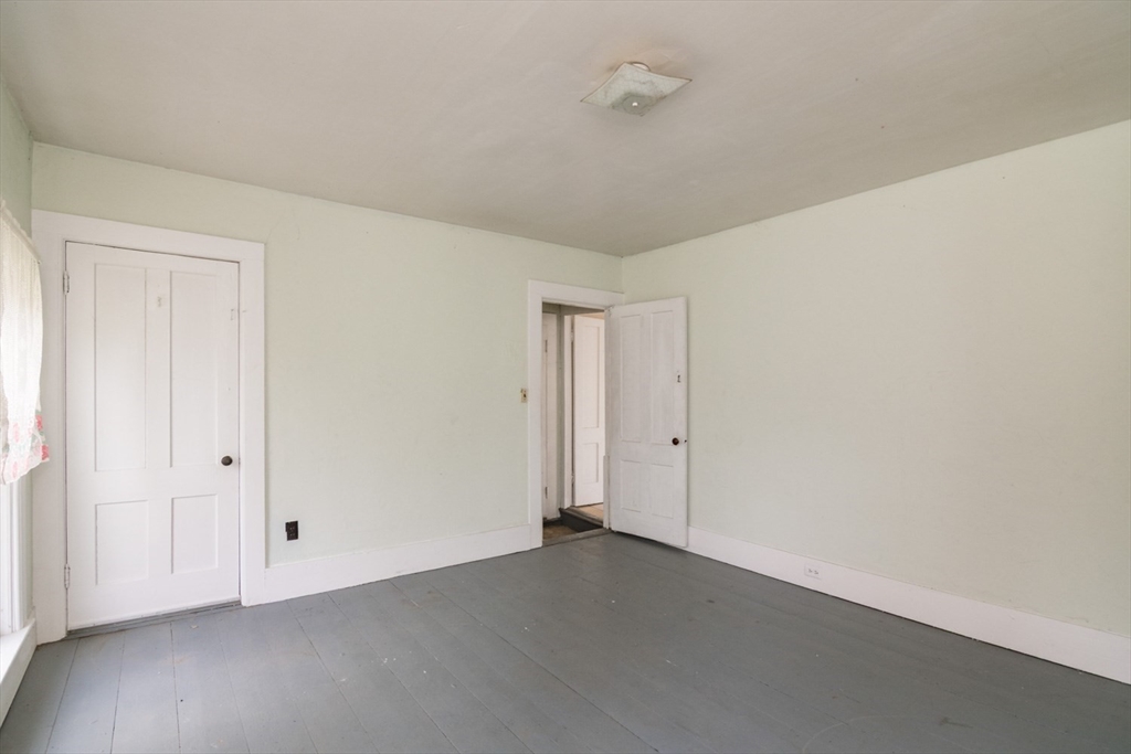 464 Main Rd Property Photo 18