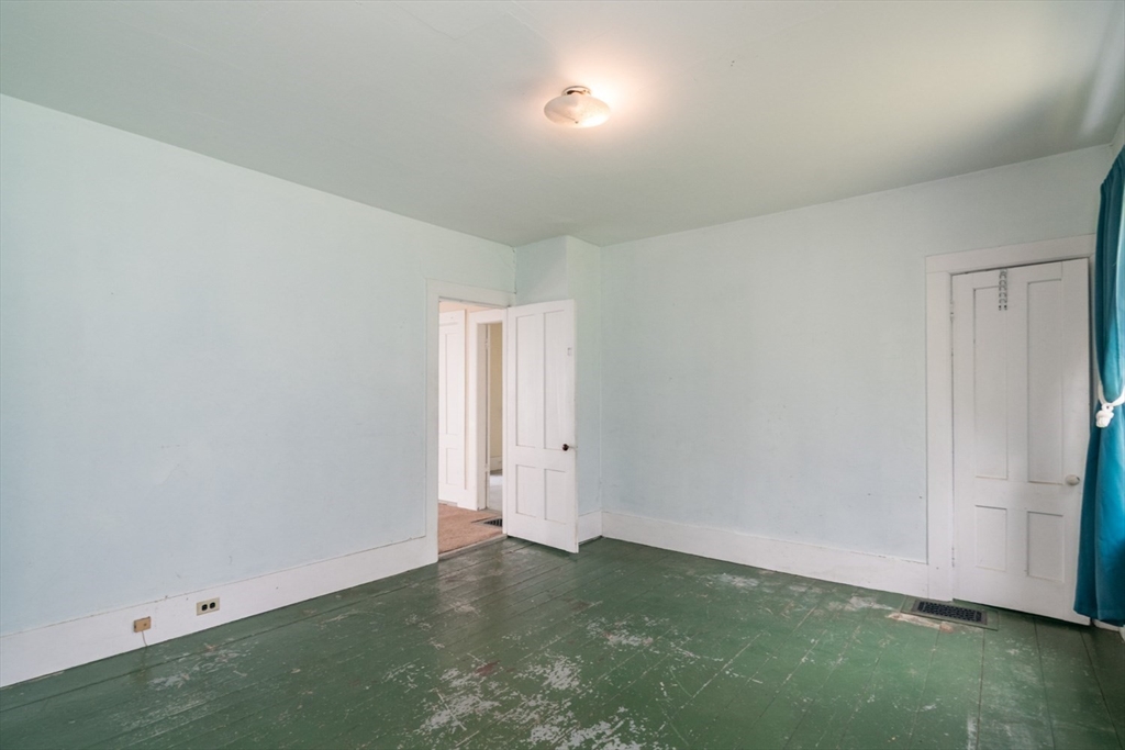 464 Main Rd Property Photo 24