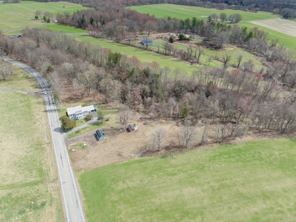 464 Main Rd Property Photo 32