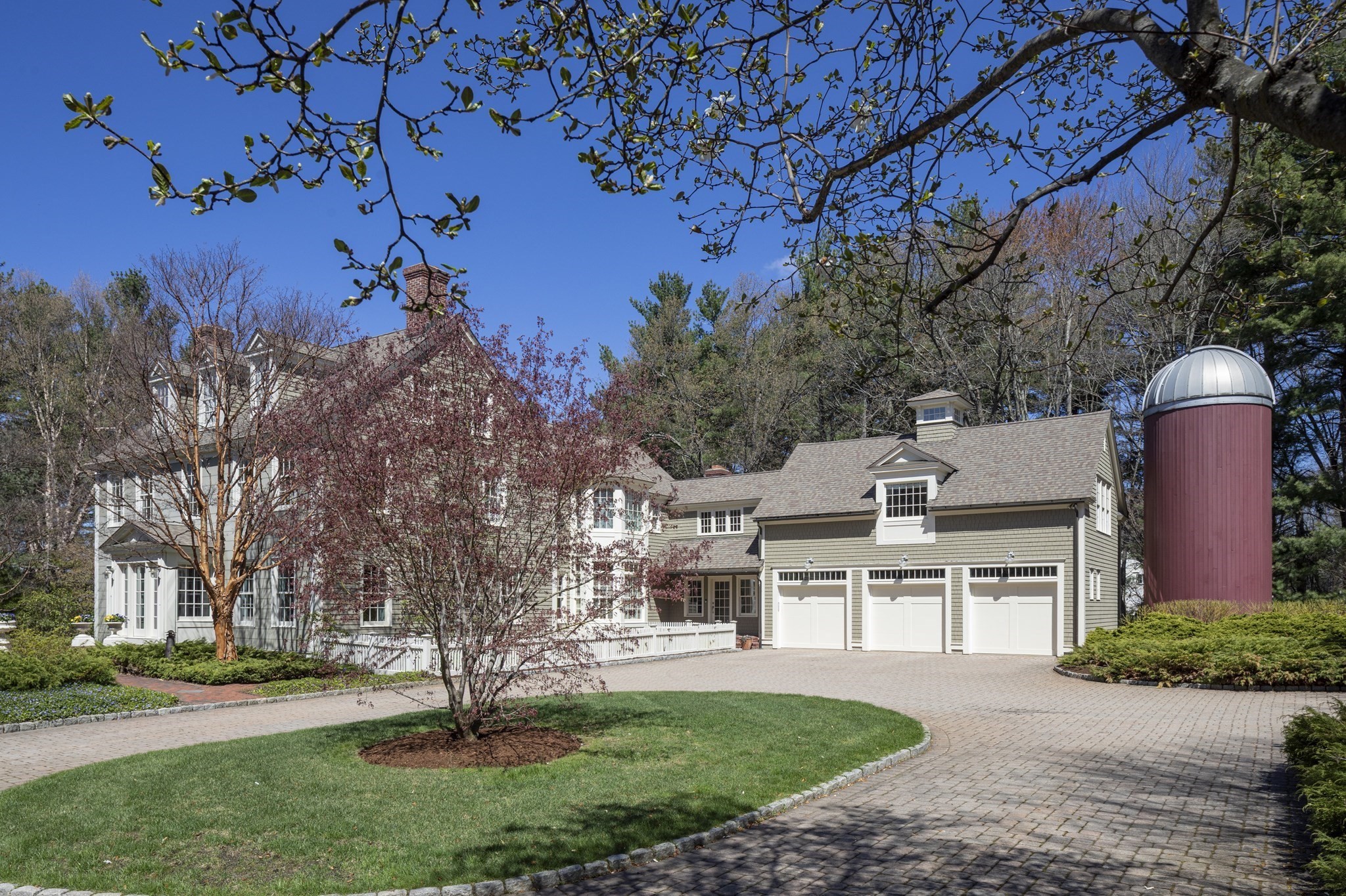 43 Oak Hill Road Property Photo 2