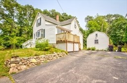 74 Oakland St Property Photo 3