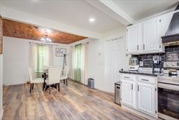 74 Oakland St Property Photo 13