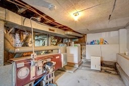 74 Oakland St Property Photo 19