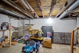 74 Oakland St Property Photo 21
