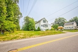 74 Oakland St Property Photo 23