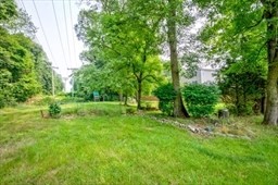 74 Oakland St Property Photo 29