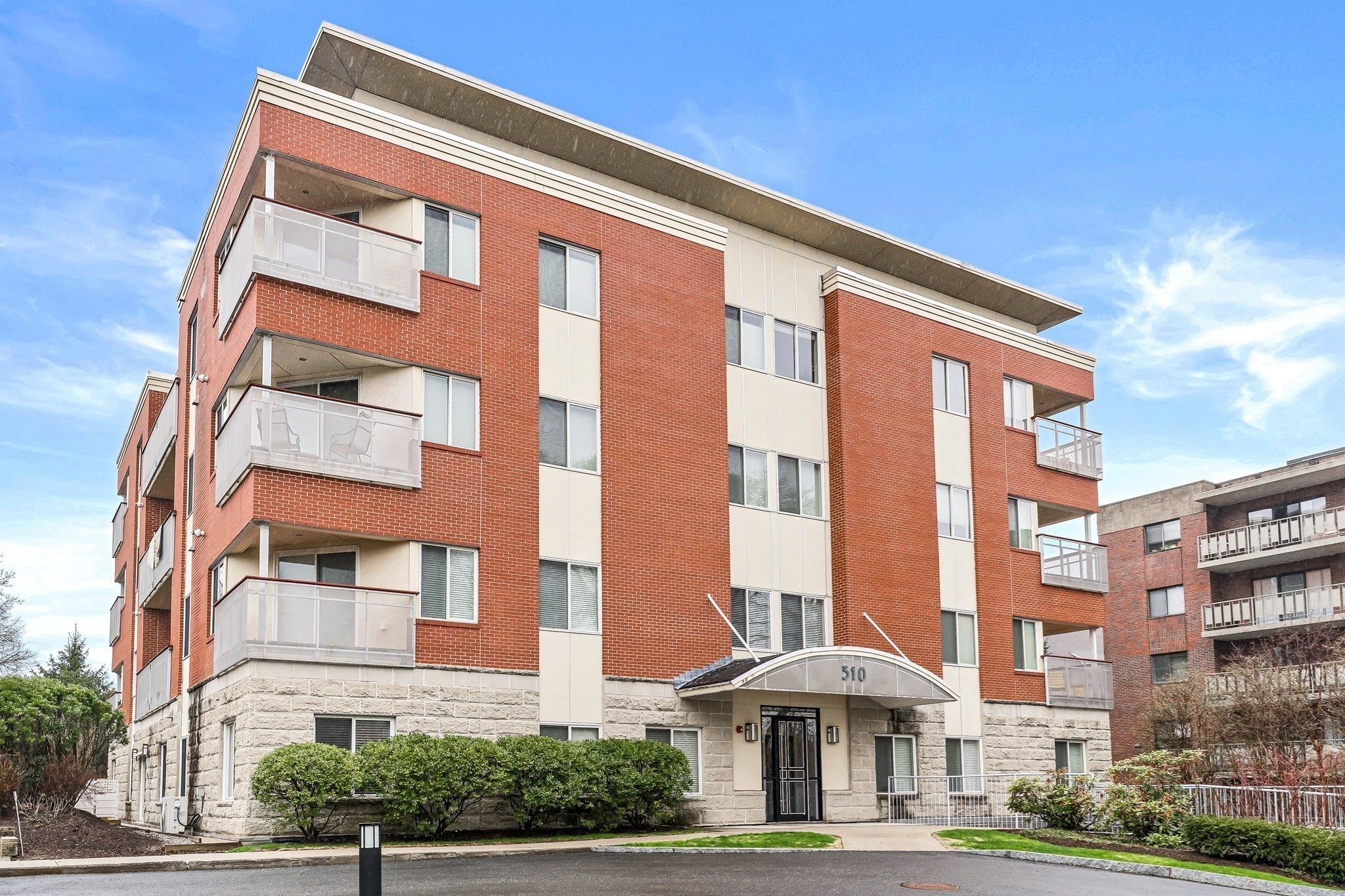310 Hammond Pond Pkwy # 301 Property Photo 1
