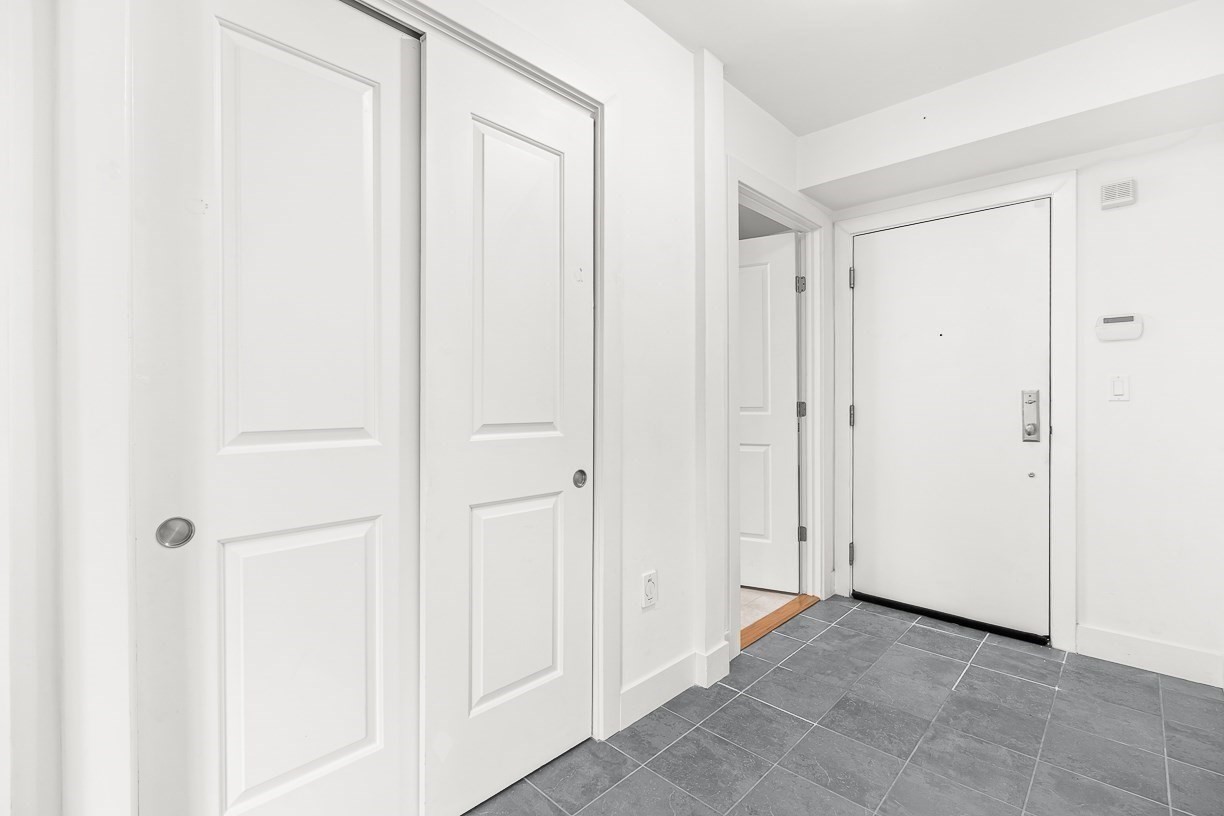 310 Hammond Pond Pkwy # 301 Property Photo 17