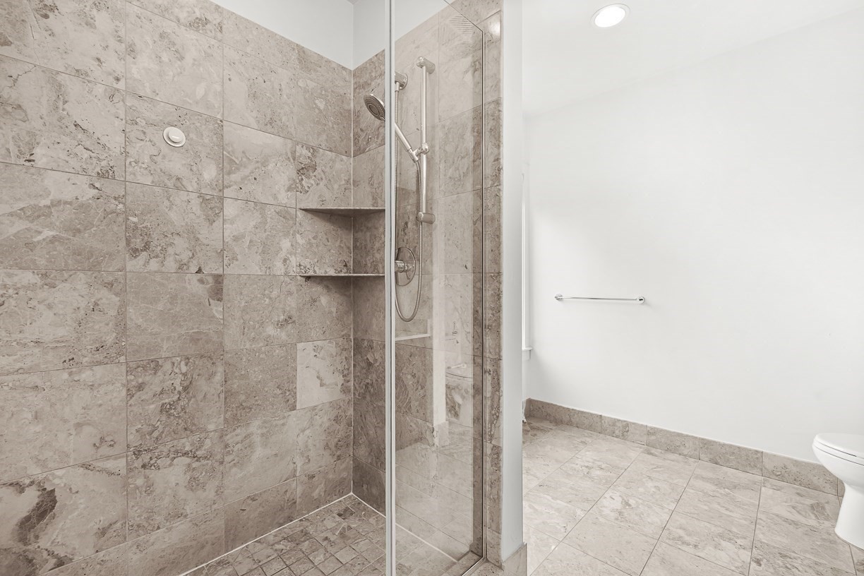 310 Hammond Pond Pkwy # 301 Property Photo 26