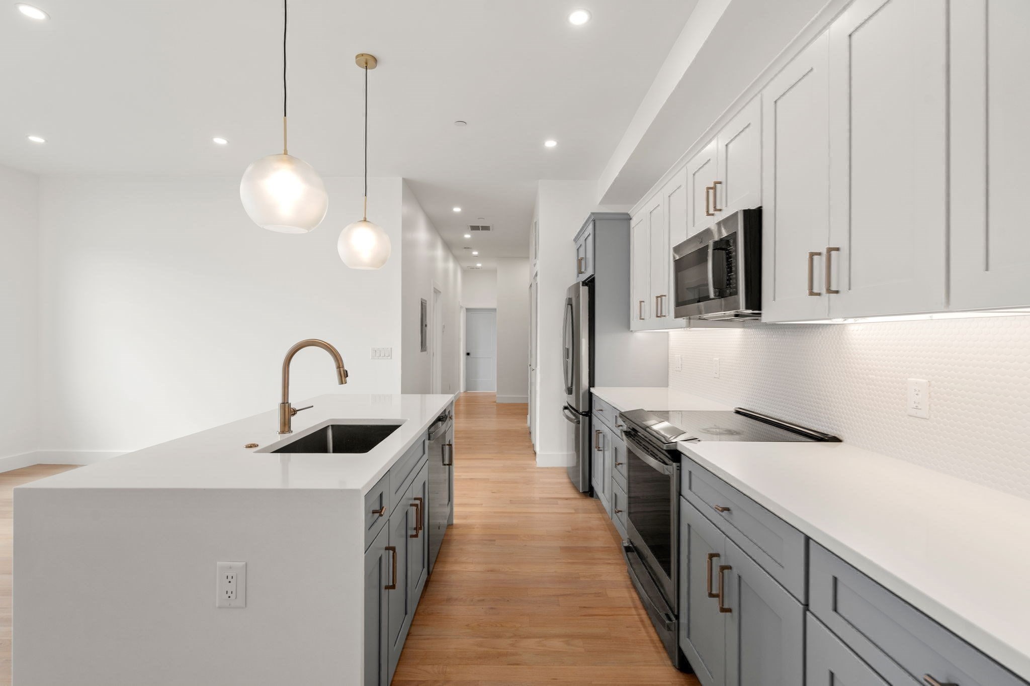 52 Withington St # 9 Property Photo 6