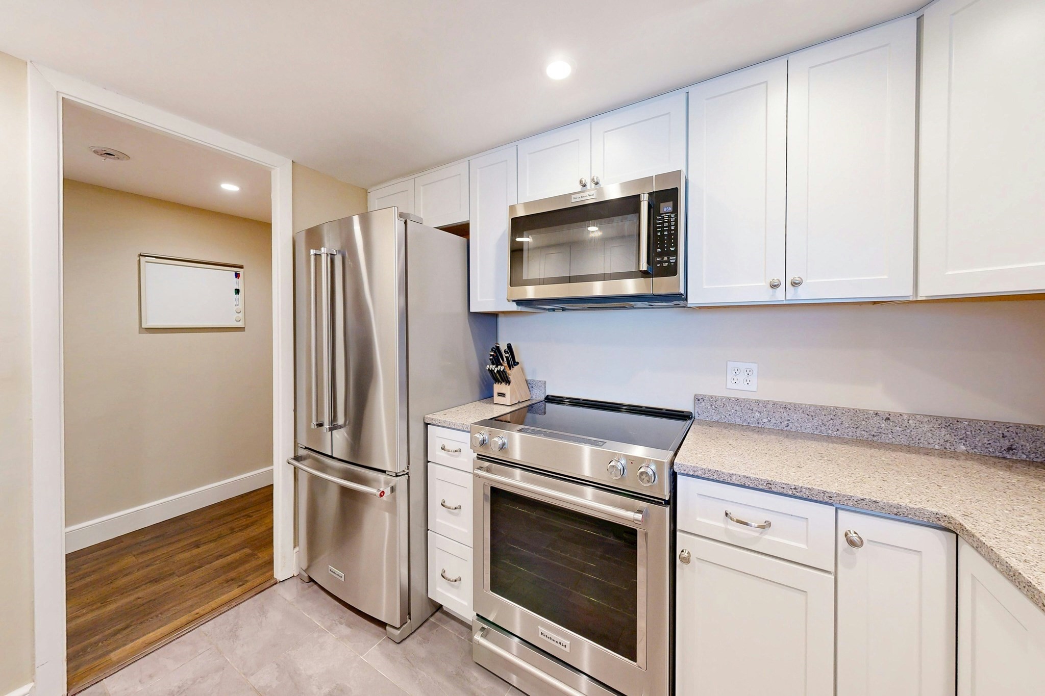 45 Longwood Ave # 707 Property Photo 6