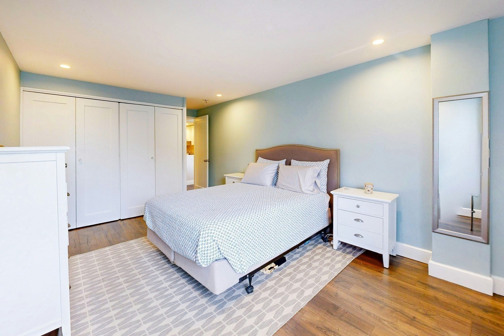 45 Longwood Ave # 707 Property Photo 8