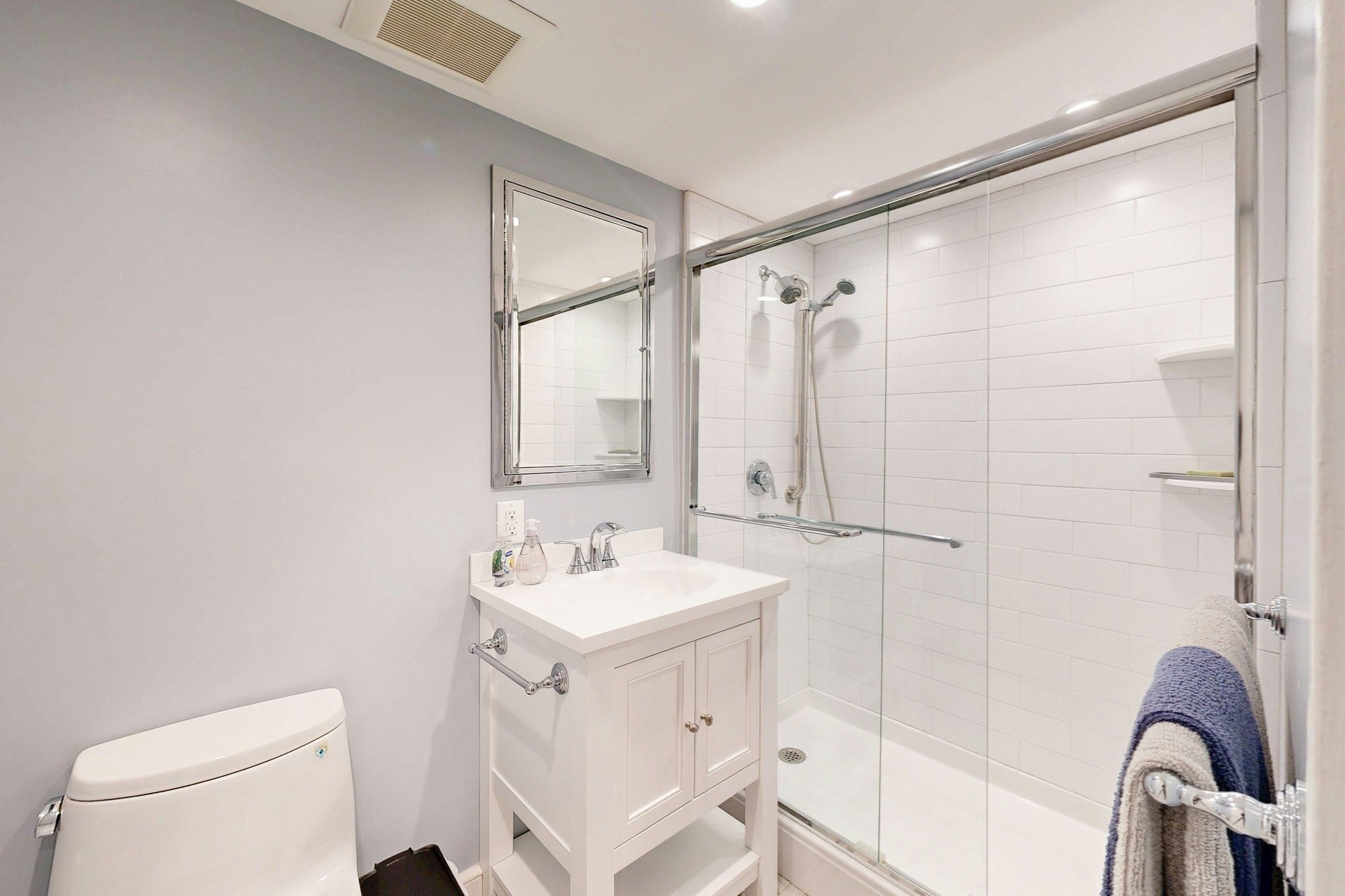 45 Longwood Ave # 707 Property Photo 11