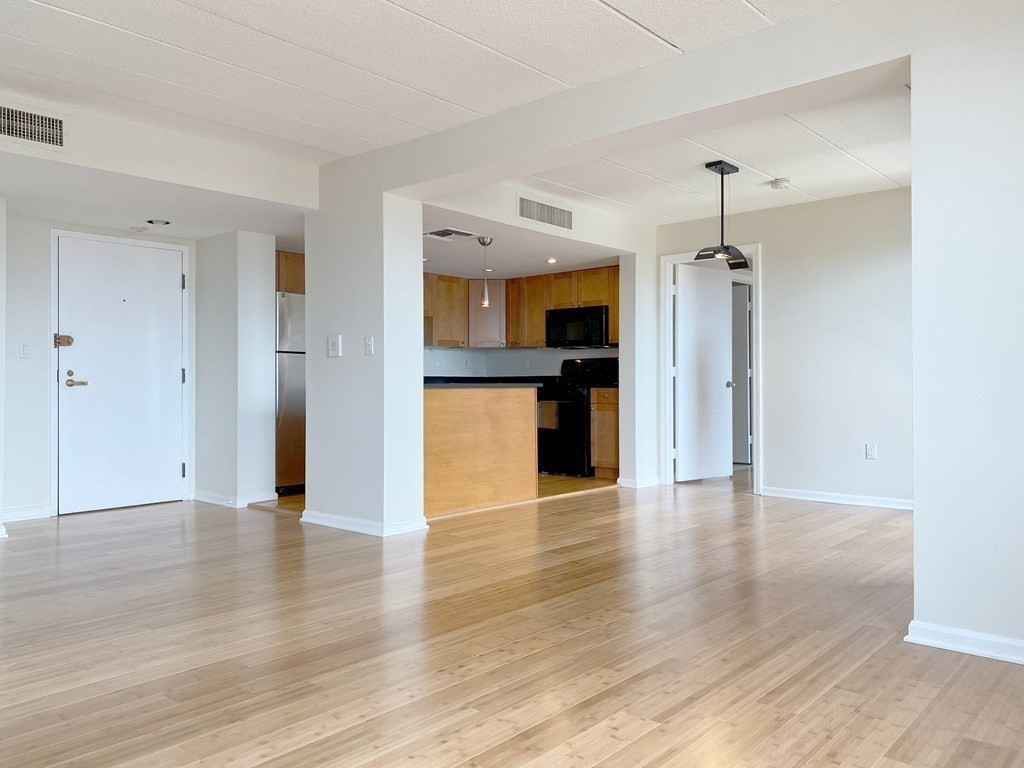 85 Brainerd Rd # 503 Property Photo 2