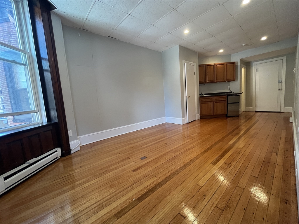 868 Beacon # 2 Property Photo 2