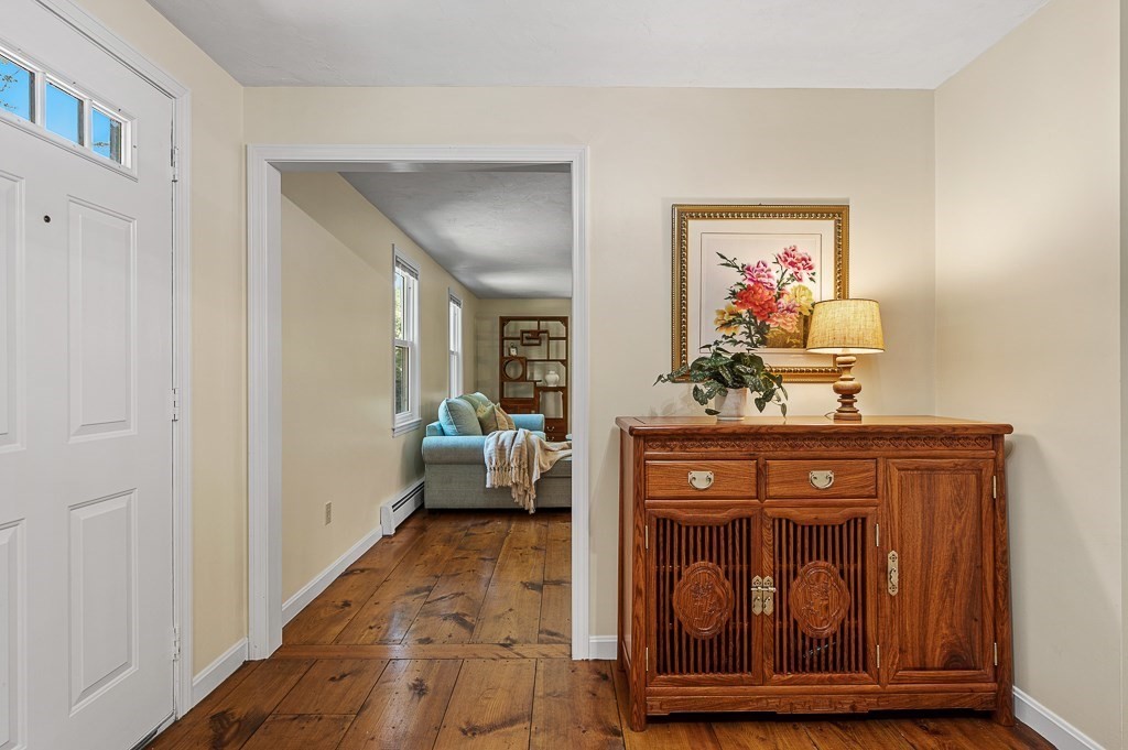 9 Olde Meetinghouse Rd Property Photo 4