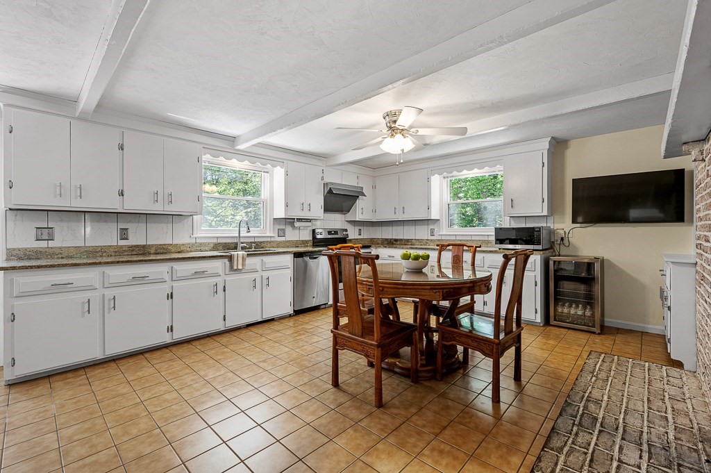 9 Olde Meetinghouse Rd Property Photo 14