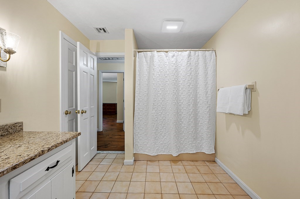 9 Olde Meetinghouse Rd Property Photo 21