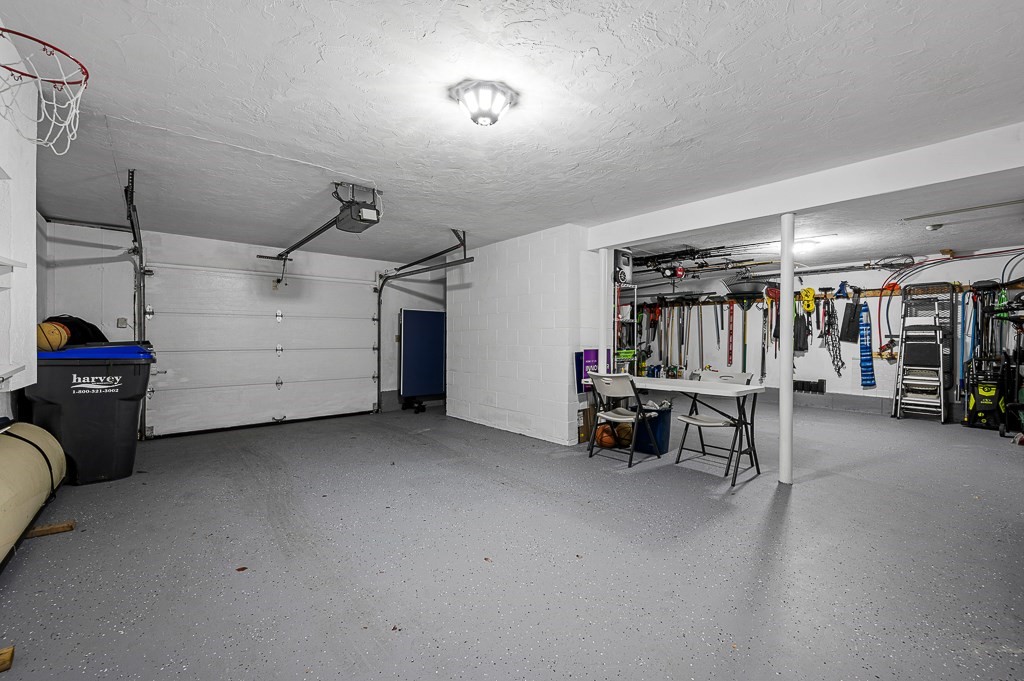 9 Olde Meetinghouse Rd Property Photo 37