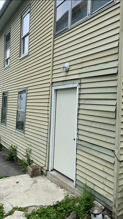71 Fox St Property Photo 3
