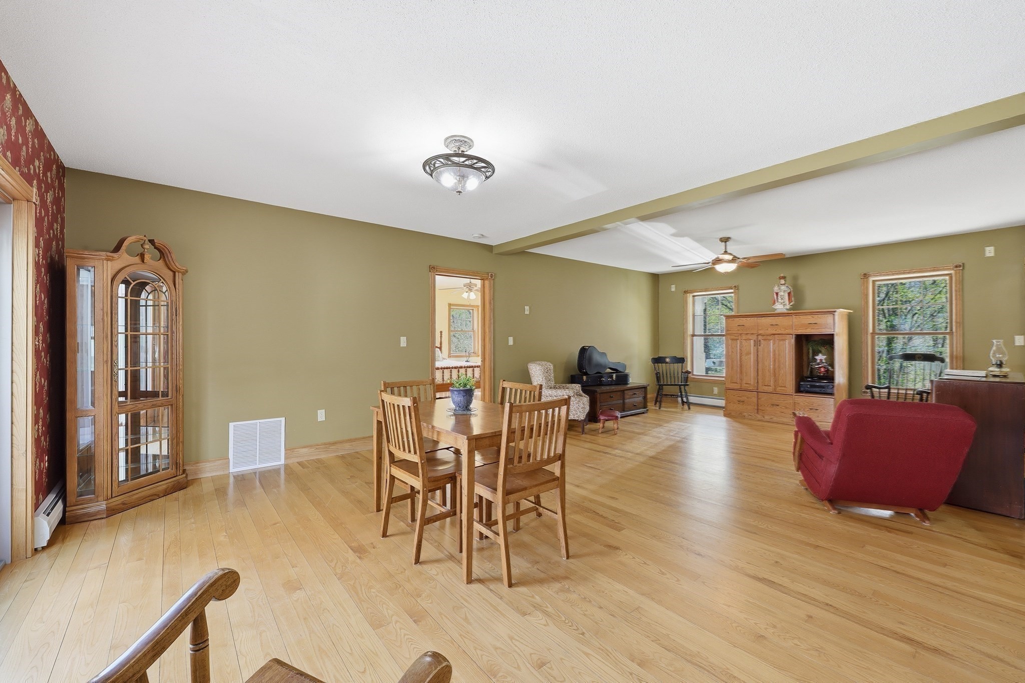 254 Bryant Property Photo 9