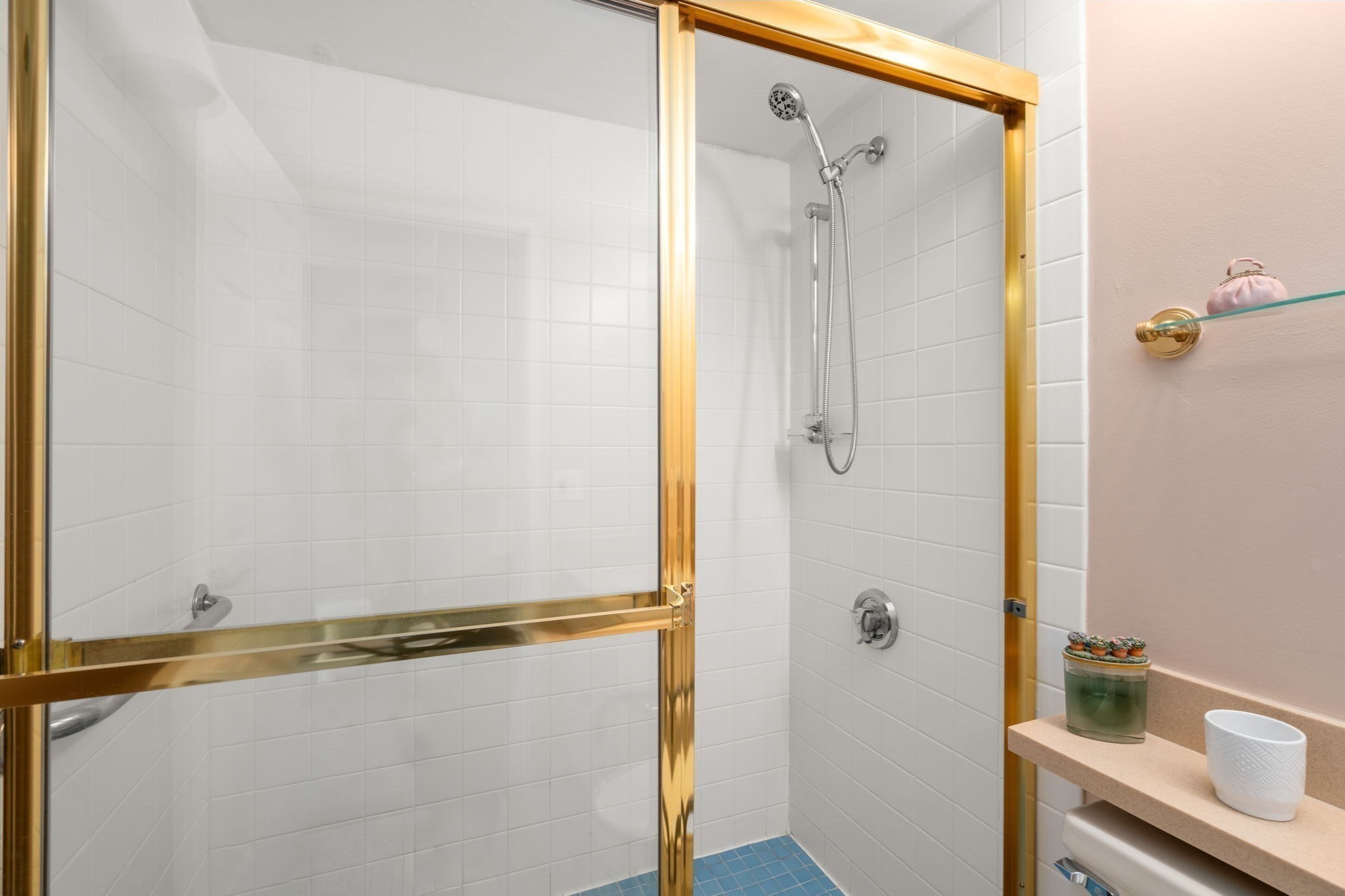 250 Hammond Pond Parkway # 705s Property Photo 17