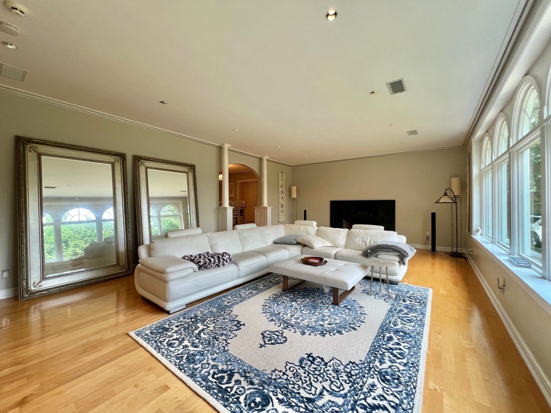 75 Lee Street Property Photo 6