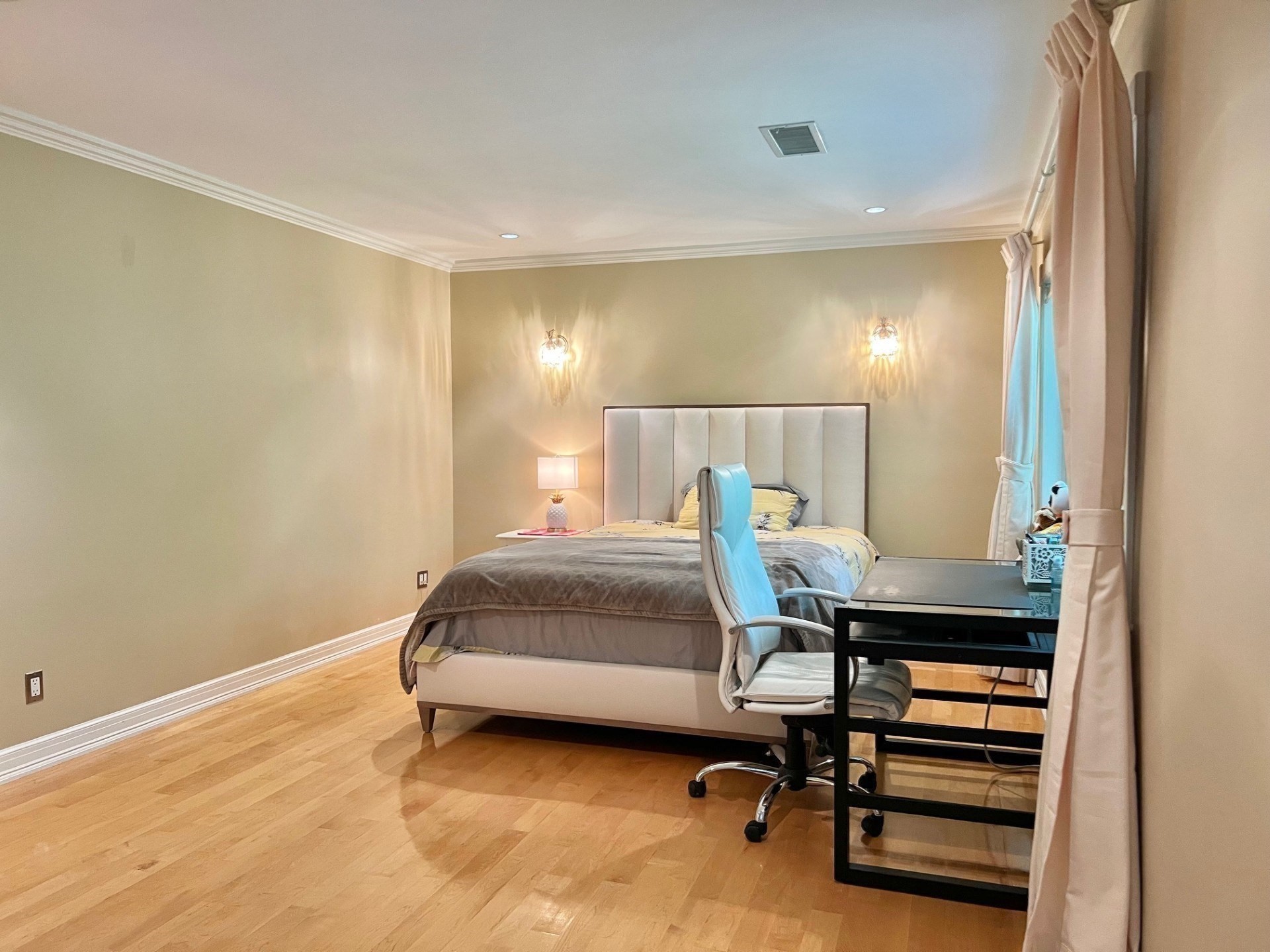 75 Lee Street Property Photo 17