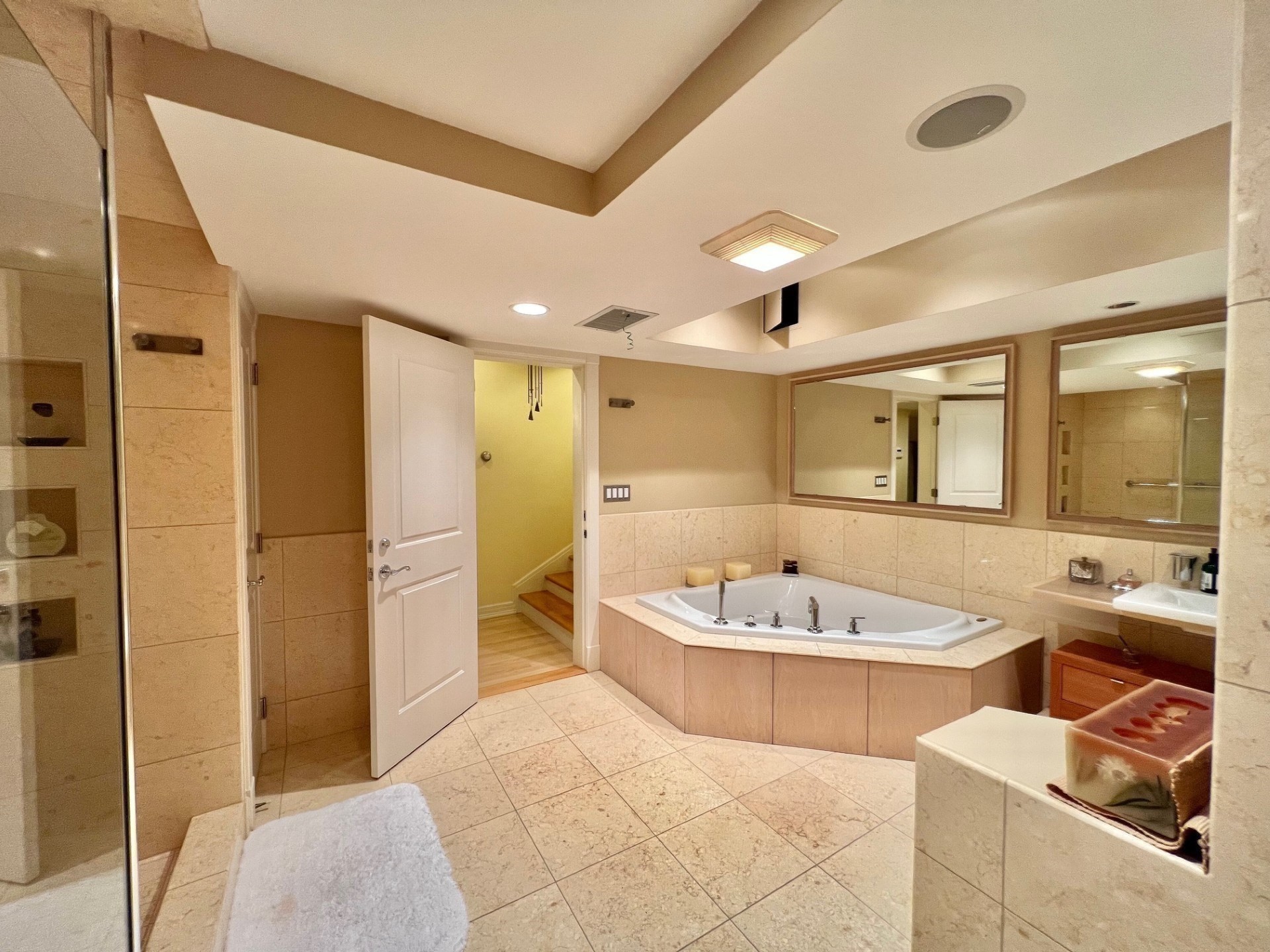 75 Lee Street Property Photo 23
