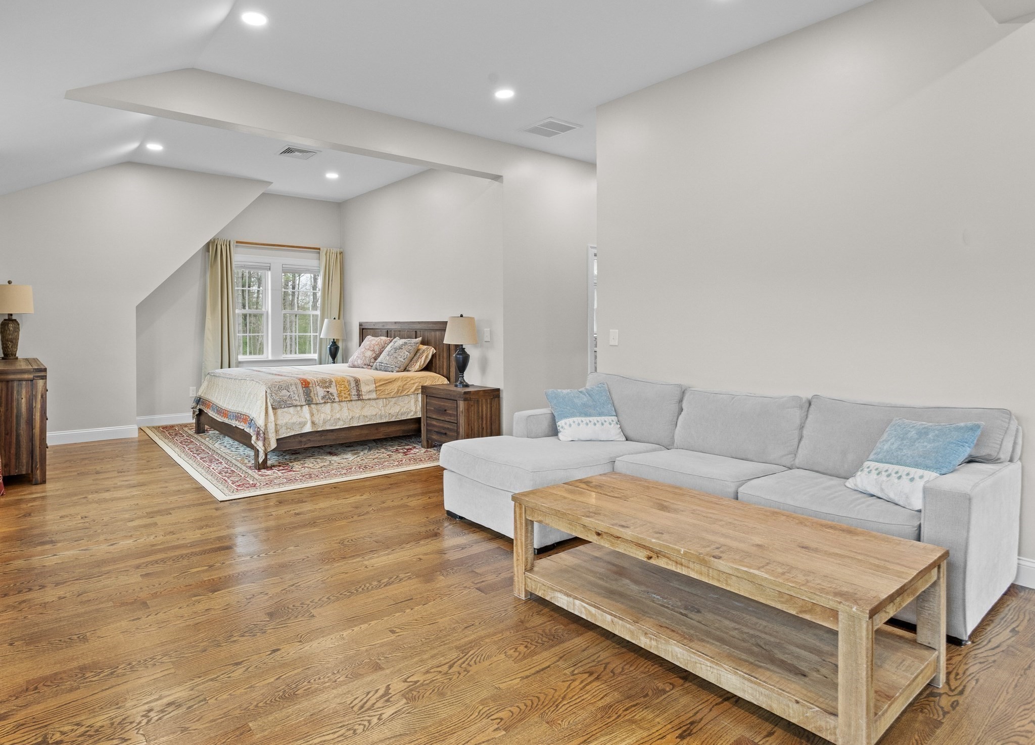 14 Charles St Property Photo 25