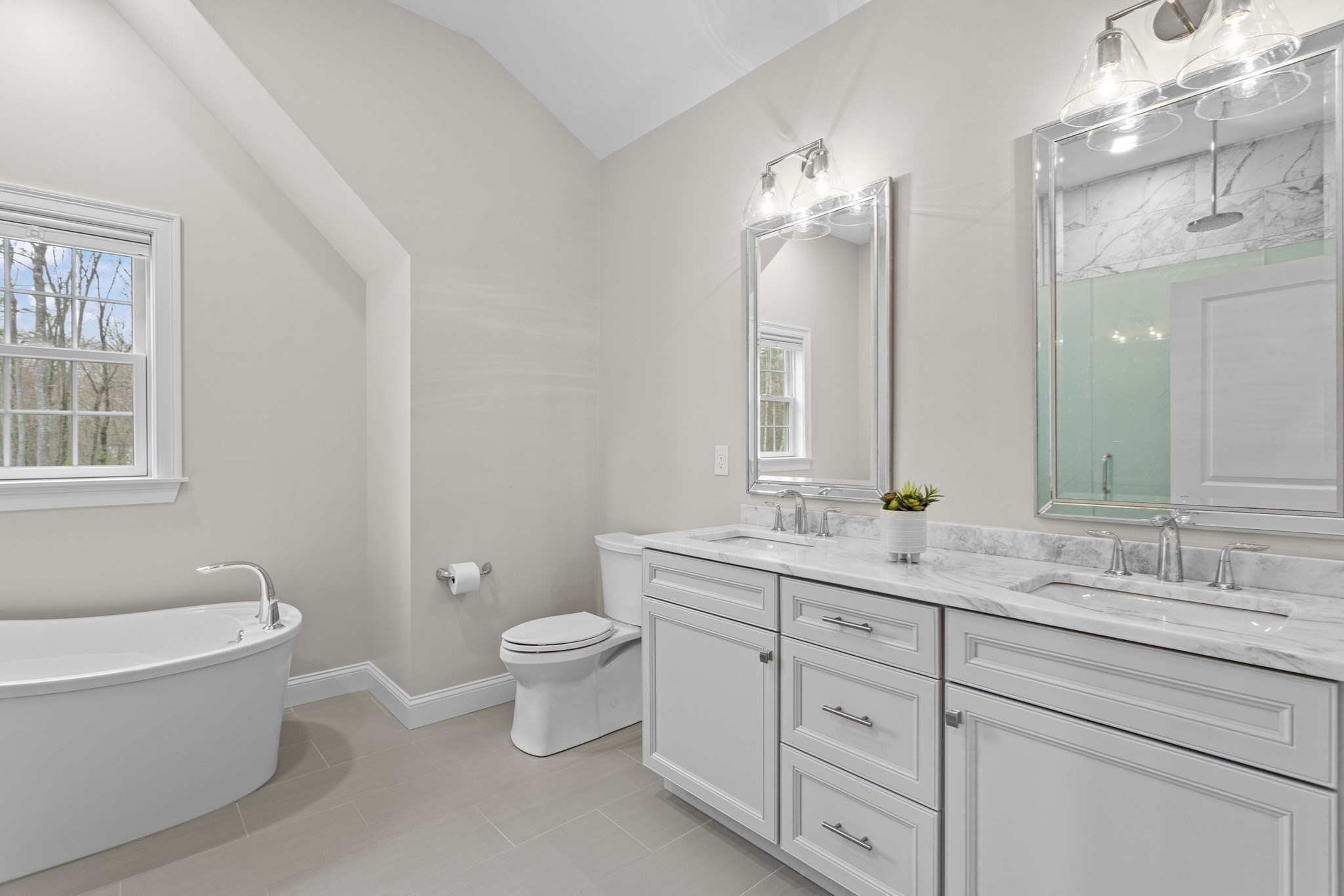 14 Charles St Property Photo 26