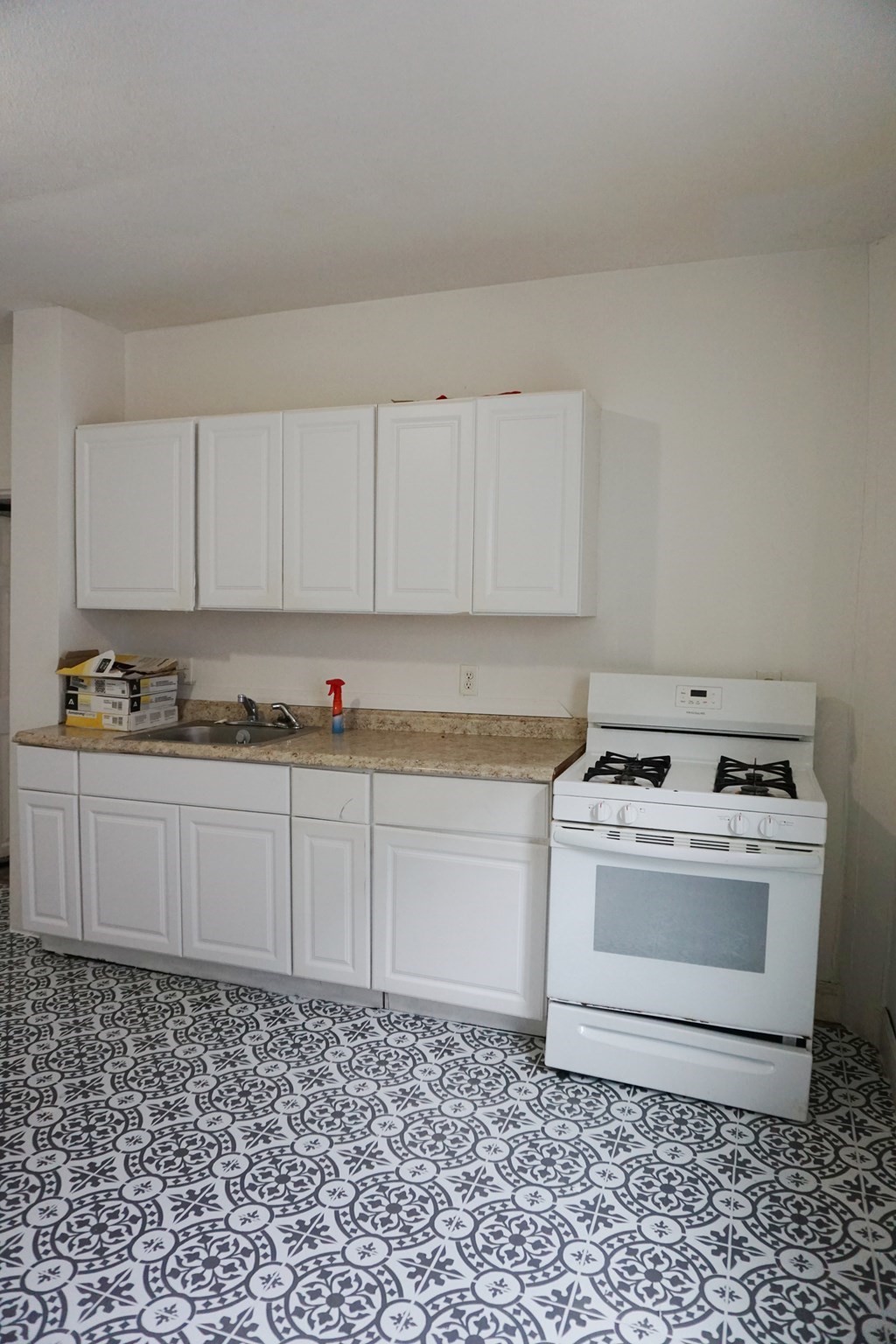 27 Shaw St Property Photo 8