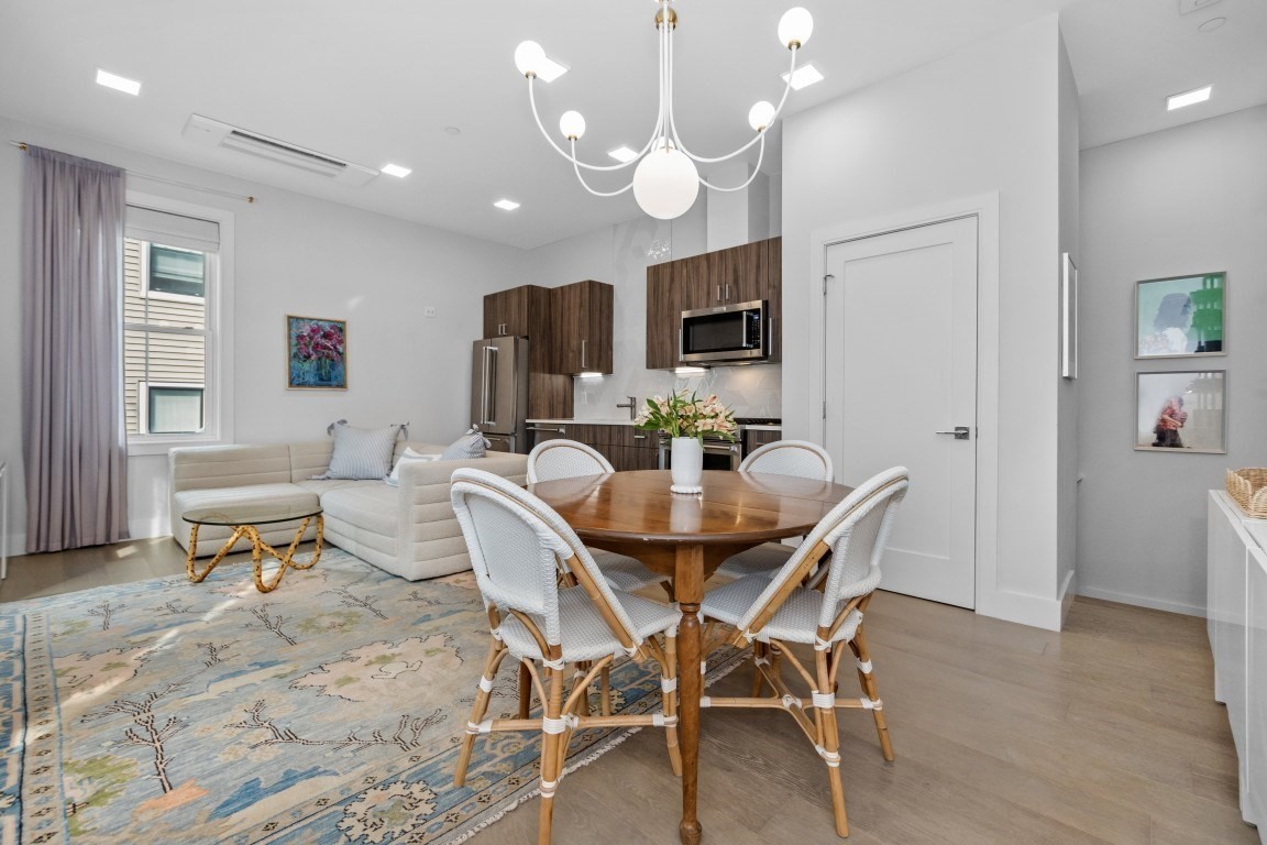 24 Rush St # C Property Photo 3