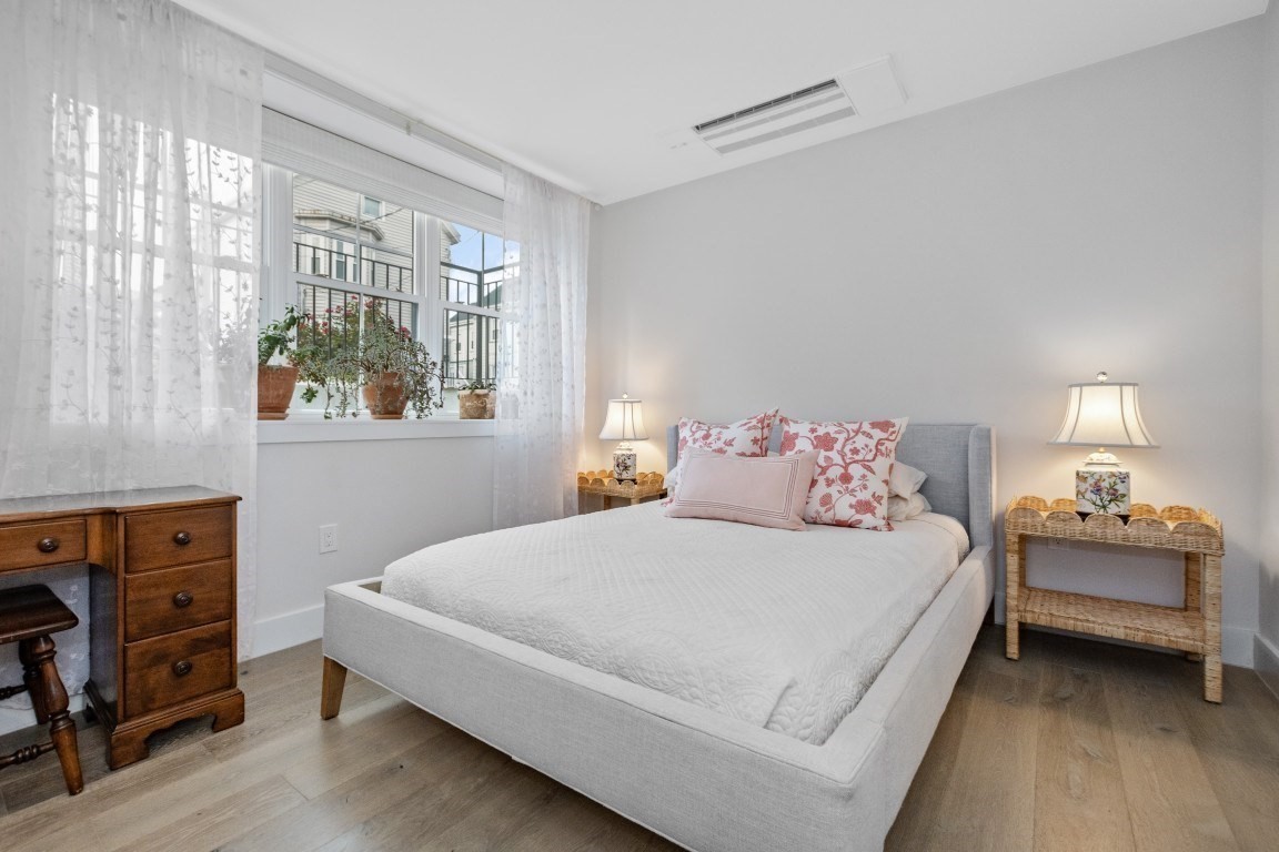 24 Rush St # C Property Photo 11