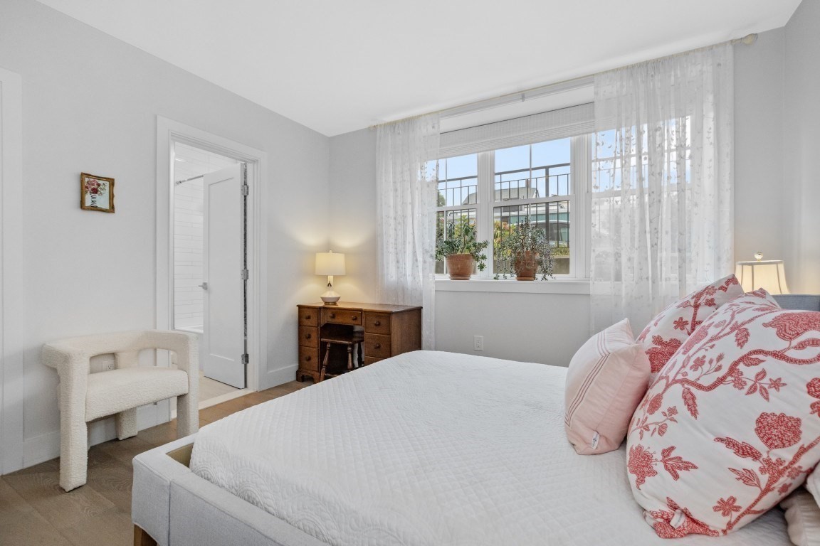 24 Rush St # C Property Photo 12