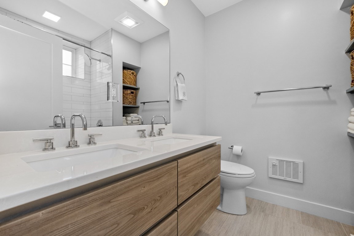 24 Rush St # C Property Photo 14
