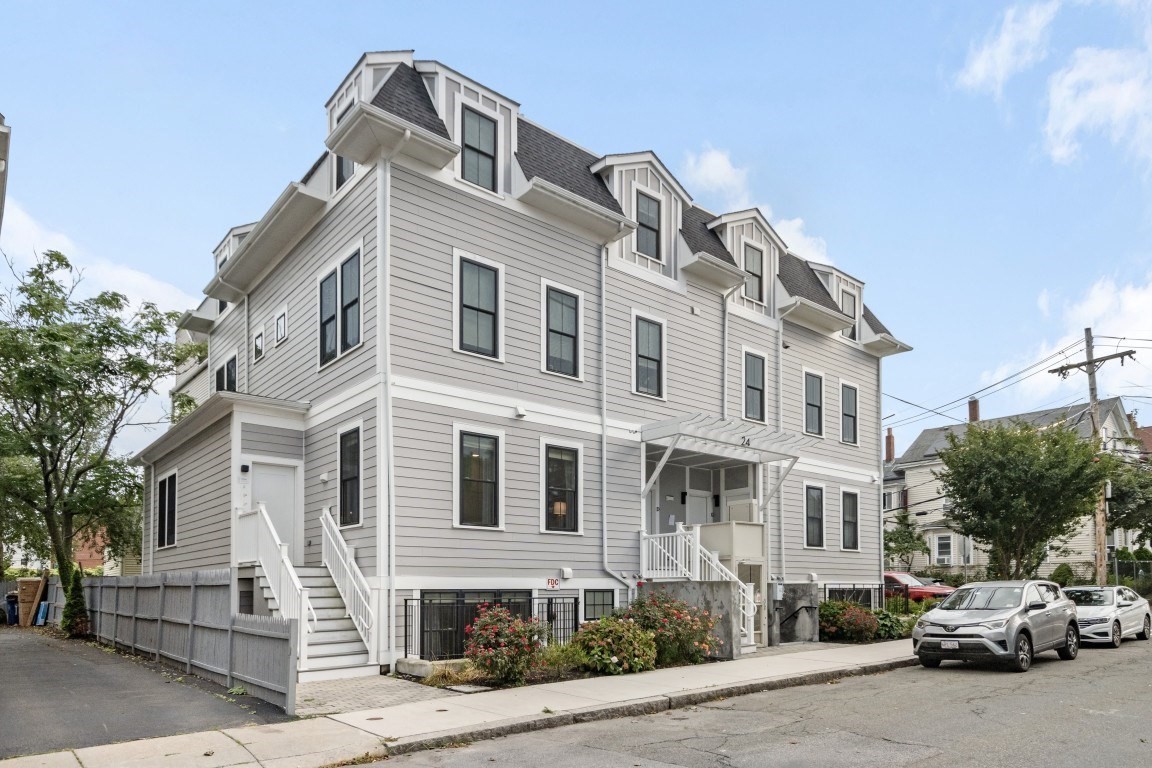 24 Rush St # C Property Photo 16