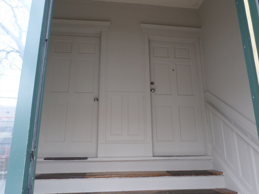 141 Hawthorne St Property Photo 6
