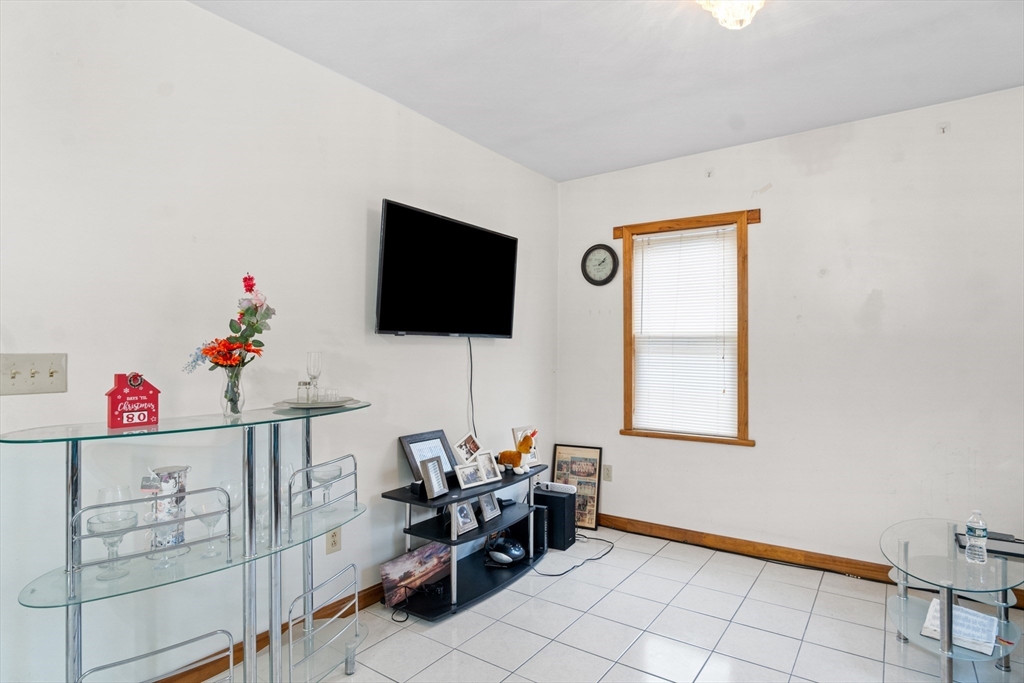 21 Bryant St Property Photo 8