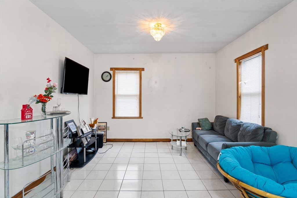 21 Bryant St Property Photo 9