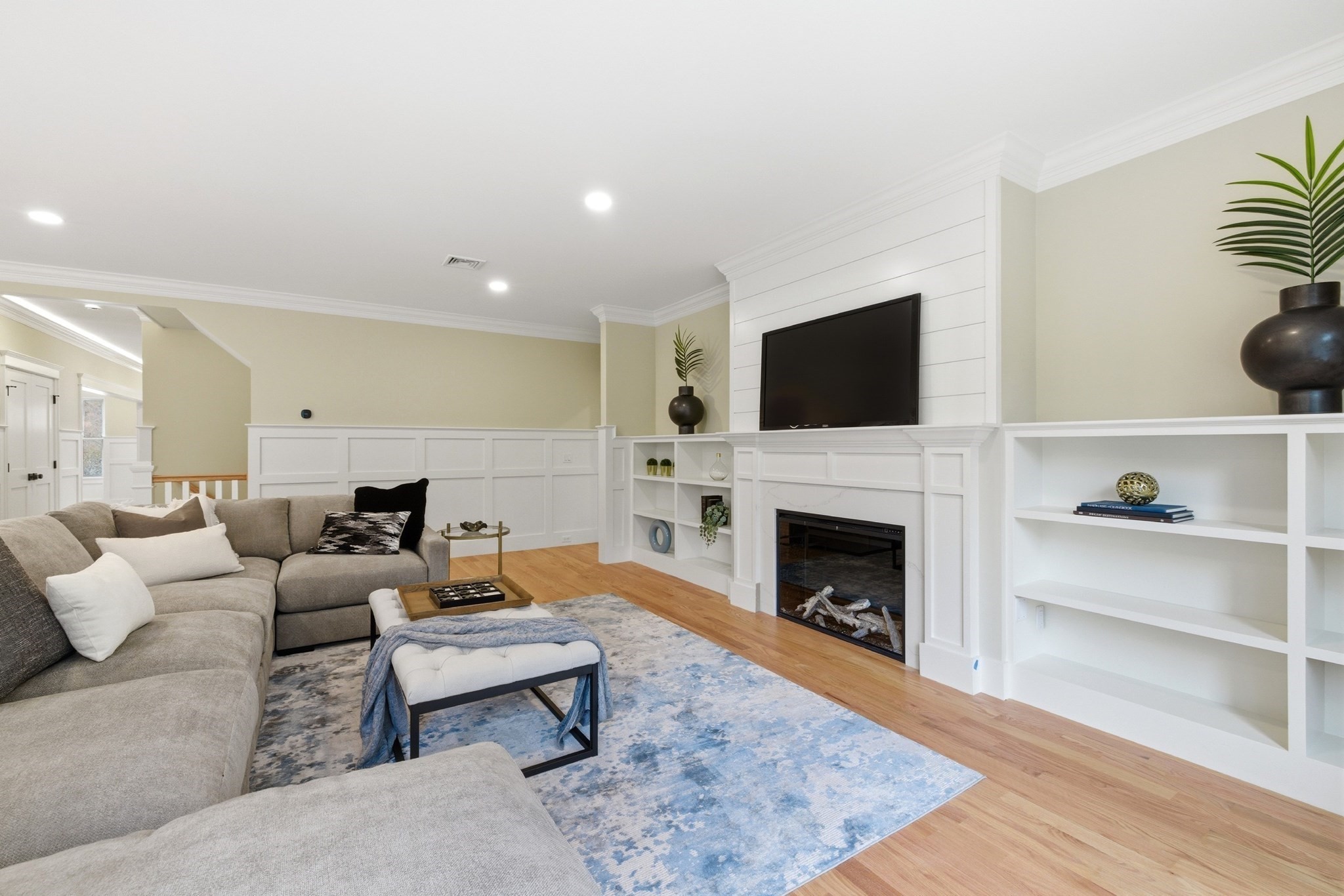 167 Burlington Street Property Photo 12