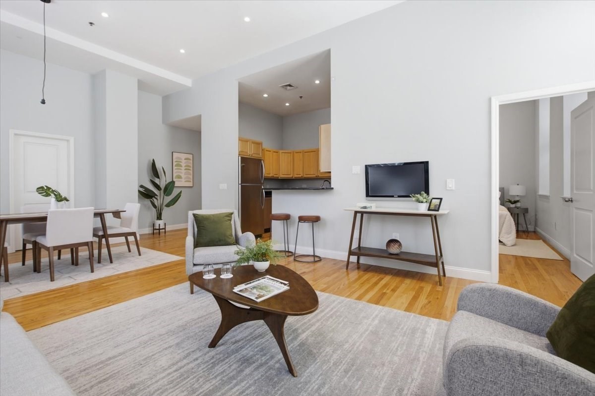 11 Wyman St # 2b Property Photo 2