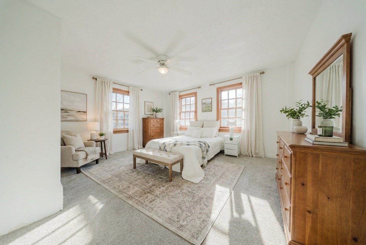 34 Main Property Photo 4