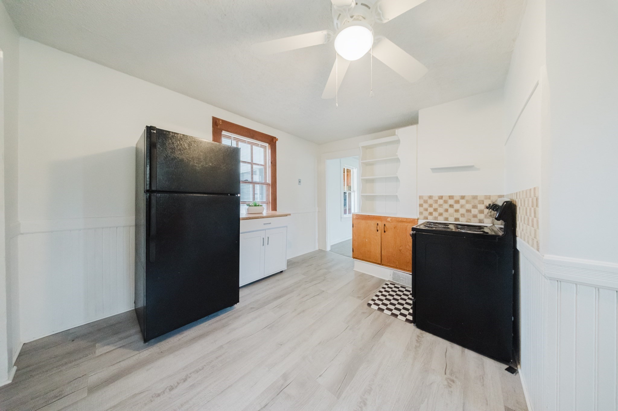 34 Main Property Photo 10