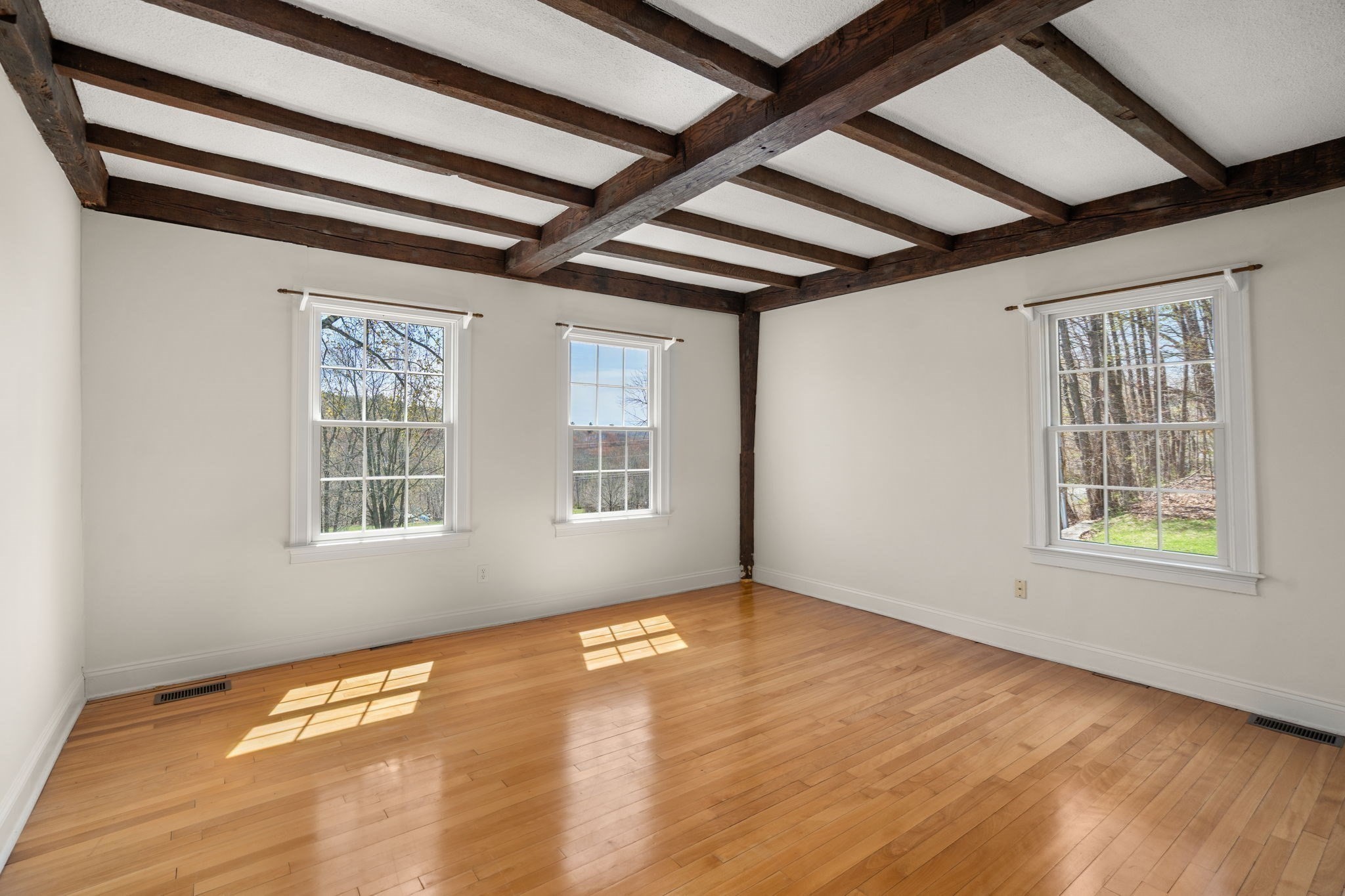 63 Uxbridge Rd Property Photo 20