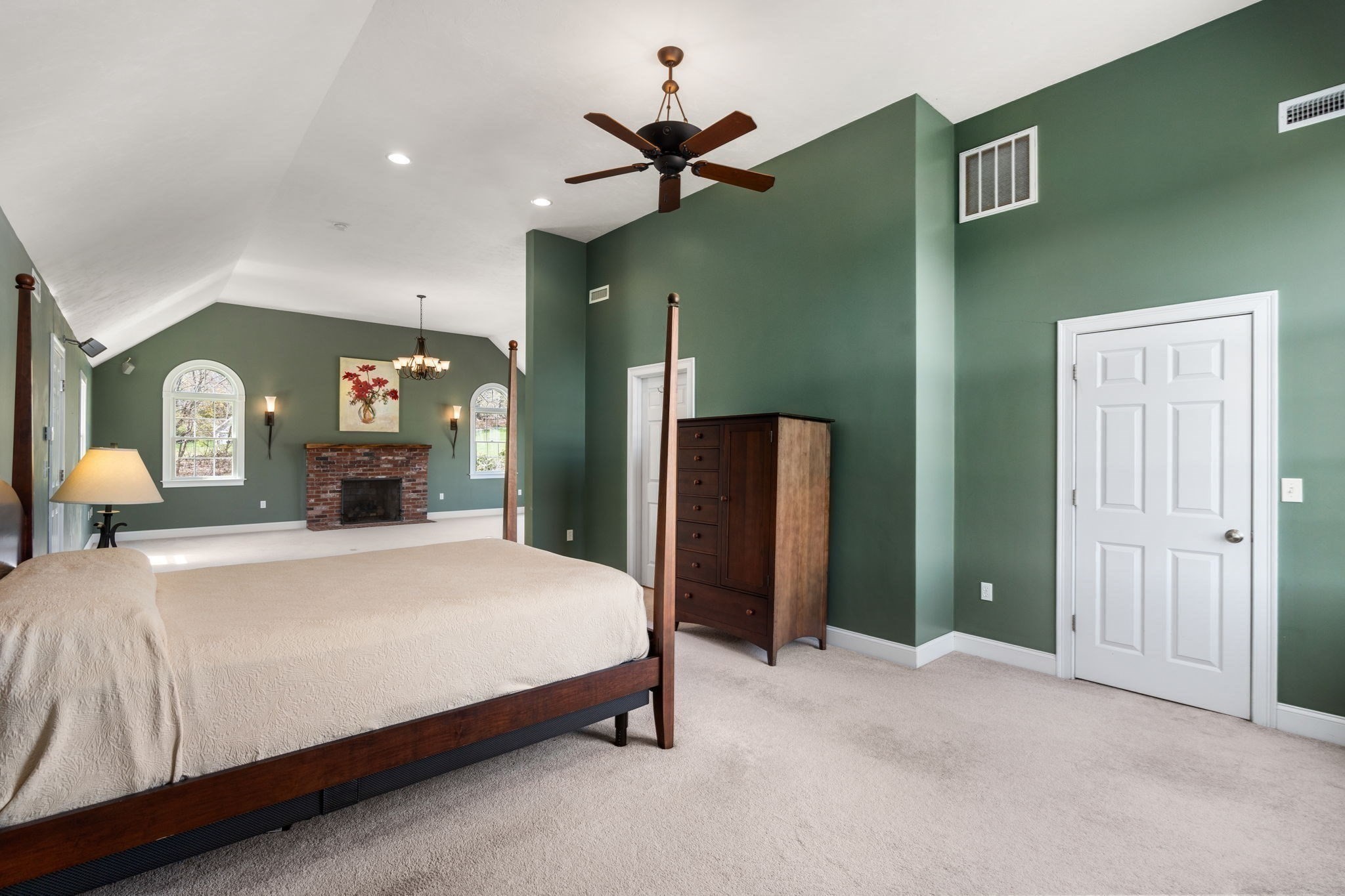 63 Uxbridge Rd Property Photo 34