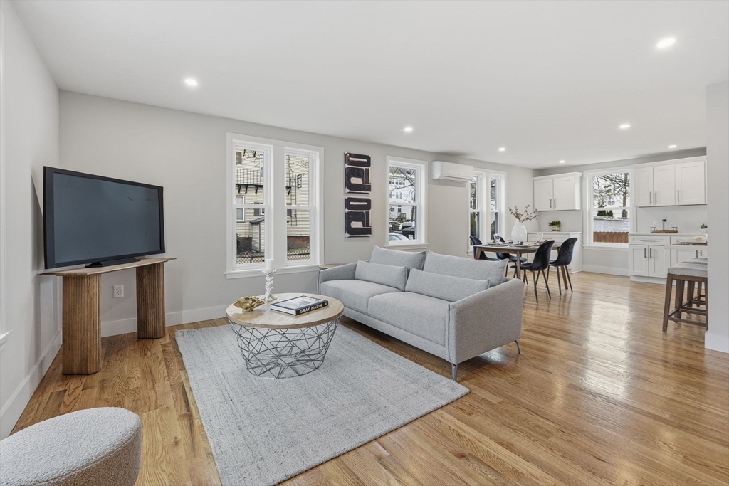 8 Hammatt St # 8 Property Photo 13